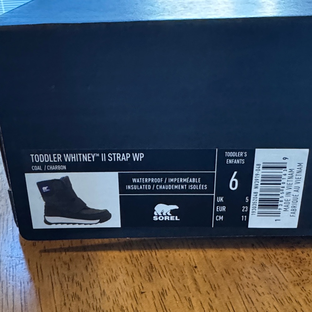 Sorel Kids' Black, Blue and Red Winter Boots Toddler Size 6 - Picture 2 of 3